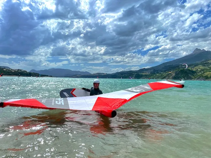 wingfoil lac de serre ponçon